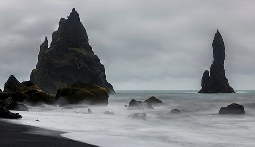 Reynisfjara plage de sable noir