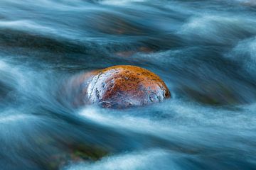 Stone in the stream by Ate de Vries