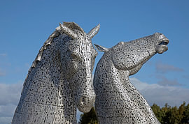 Die Kelpies; Der Helix Ecopark; Falkirk; Schottland; Vereinigtes Königreich von Arch White