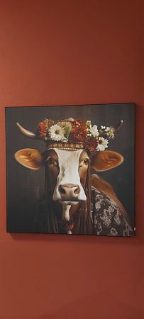 Versierde bruine Zwarte Woud koe