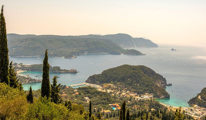 Corfu Palaiokastritsa uitzicht, Griekenland van Marjolein van Middelkoop