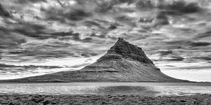 Island Kirkjufell Berg.
