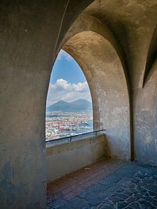 Blick vom Castel Sant’Elmo auf Neapel und den Vesuv