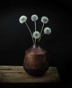 Modernes Stillleben Blumen in einer Vase "Löwenzahn Flusen"