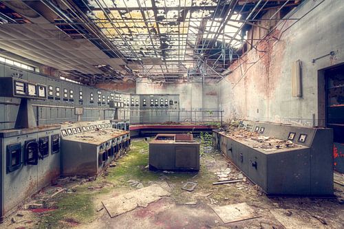 Kontrollverlust von Roman Robroek – Fotos verlassener Gebäude
