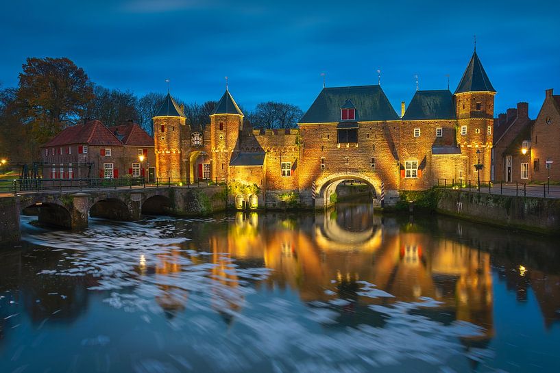 The Koppelpoort is a city gate in Amersfoort by Jolanda Aalbers