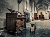 Piano in Verlaten Kerk, België van Art By Dominic thumbnail