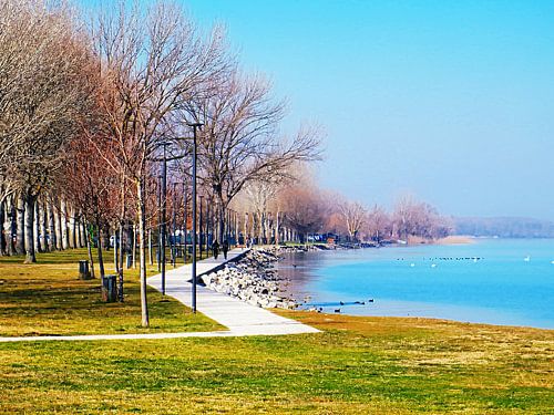 Een winterwandeling aan het Trasimenomeer