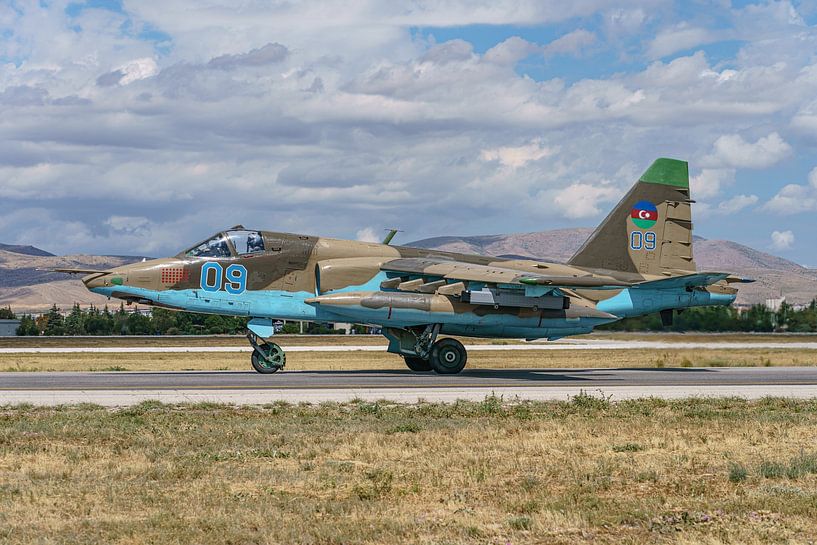 Aserbaidschanische Sukhoi Su-25 &quot;Froschfuß&quot;. von Jaap van den Berg