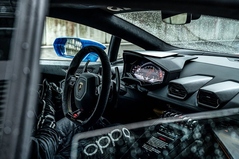 Interior of the Lamborghini Huracan Evo by Bas Fransen