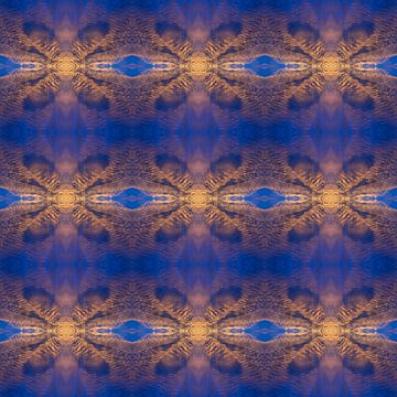 Zonlicht en wolken als symmetrisch patroon van Adriana Mueller
