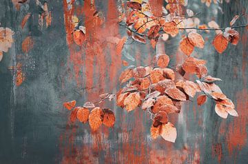 Painterly autumn leaves