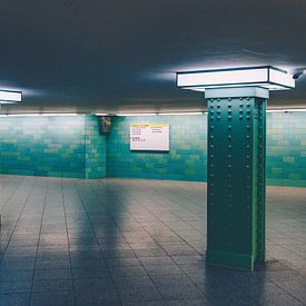 Alexanderplatz U-Bahn Berlijn, 2021 van A. David Holloway