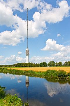 Hoogersmilde transmission tower by Anton de Zeeuw