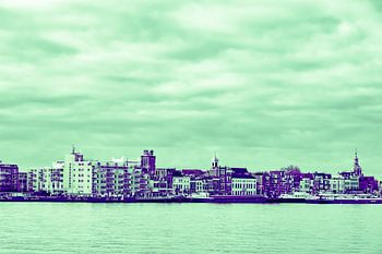 Dordrecht - skyline - in paars-groene tinten
