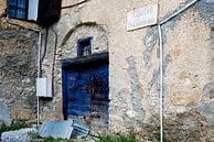facade with blue door in Fouillouse by Hanneke Luit thumbnail
