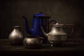 Three Pewter, One Blue van Alexander Tromp
