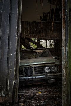 Abandoned BMW in the barn.