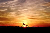 Pumpstation bei Sonnenuntergang