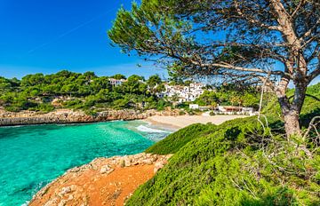 Belle baie de la plage de Cala Anguila à Majorque, Espagne sur Alex Winter