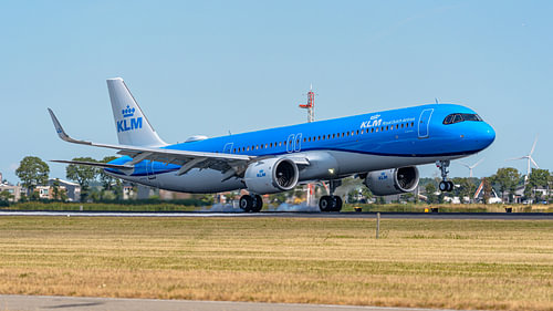 KLM Airbus A321neo passenger aircraft. by Jaap van den Berg