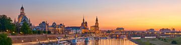 Panorama Dresden Altstadt bij zonsondergang