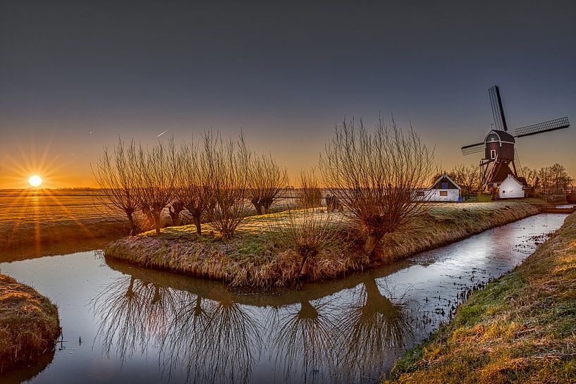 Lever du soleil dans le polder de Herwijnse par Rene Siebring
