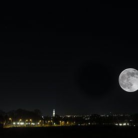 Amersfoort Vroeg op Super maan over Amersfoort von Rob Gipman
