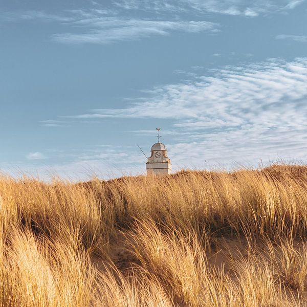 Église blanche à Katwijk aan Zee, square par Yanuschka | Fotografie Noordwijk