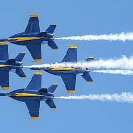 Diamond Formation van de Blue Angels. van Jaap van den Berg