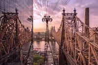 Roosevelt Island Tramway with the Queensboro Bridge