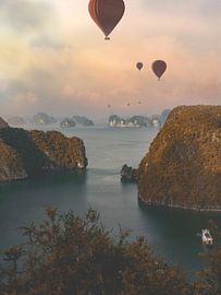 Balloons over Halong Bay - View over landscape by Danny Vermeulen