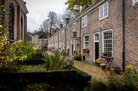 Het mooie, rustieke, middeleeuwse Begijnhof in het centrum van Breda. van Henk Van Nunen Fotografie thumbnail