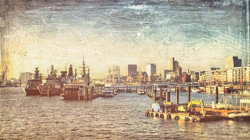 Hamburg, view of the Landungsbrücken