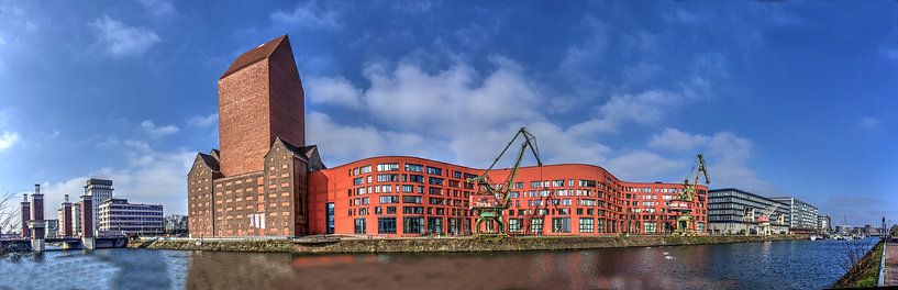 Panorama du port intérieur de Duisbourg par Edgar Schermaul