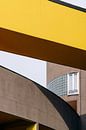 Gallaratese ᝢ Reisefotografie Mailand Italien ᝢ dynamische Architekturfotografie gelb von Hannelore Veelaert Miniaturansicht