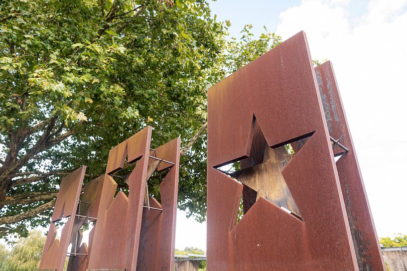 Monument "Schengen agreement" van Richard Wareham