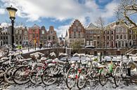 Oudegracht met Geertebrug in winterse sferen, Utrecht van Russcher Tekst & Beeld thumbnail