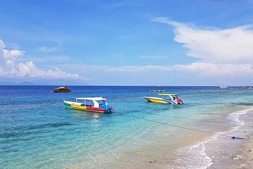 Traditionele boten op het eiland Gili Meno bij Bali in Indonesië van Eye on You