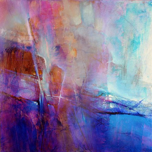 Oversteken - zachte kleuren in een grote ruimte