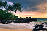 Sonnenuntergang Secret Beach, Maui, Hawaii von Henk Meijer Photography Miniaturansicht