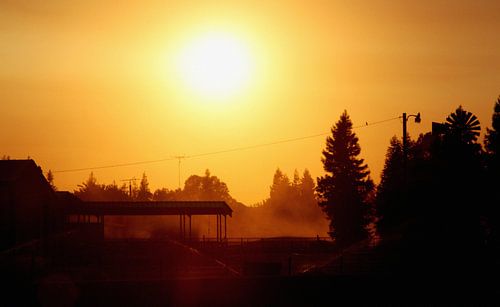 Zonsondergang tijdens roadtrip