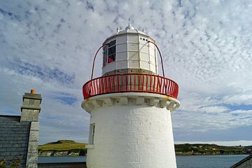 Vuurtoren in Crookhaven baai op het Mizen schiereiland