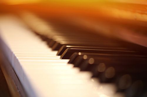 Close-up van een piano