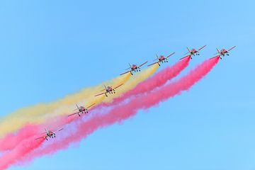 Patrulla Águila van de Spaanse luchtmacht in actie. van Jaap van den Berg