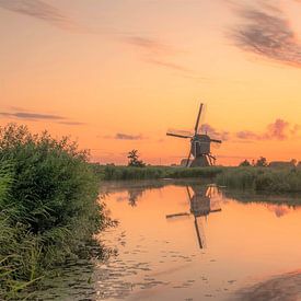 Broekmolen windmill sunrise Molen landschap van Marco van de Meeberg