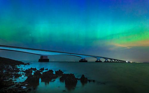 Zeelandbrug with Northern Lights (green and blue)