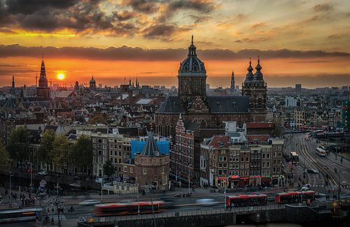 Amsterdam Skyline bij zonsondergang