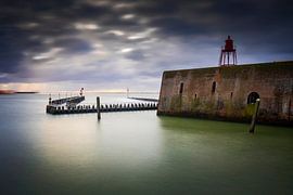Nuages néerlandais au-dessus du port de Flessingue sur la côte de Zélande sur gaps photography