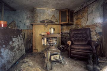 Urbex - Cozy corner by Angelique Brunas